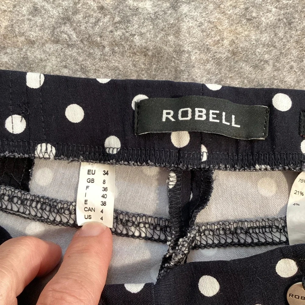 Robell‎ Bella 09 Ankle Grazer Black & White Polka Dot Pull On Pants, Size 4